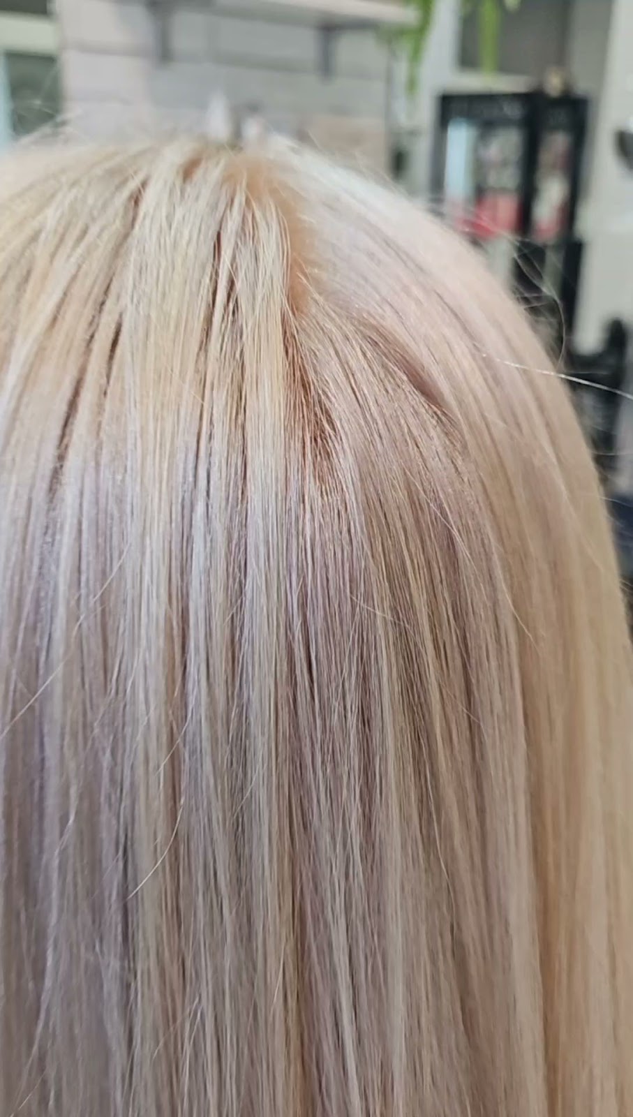 Blond platinat — rezultat Harmony Care